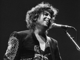 Боб Дилан: от рок-музыки до Нобелевской премии по литературе